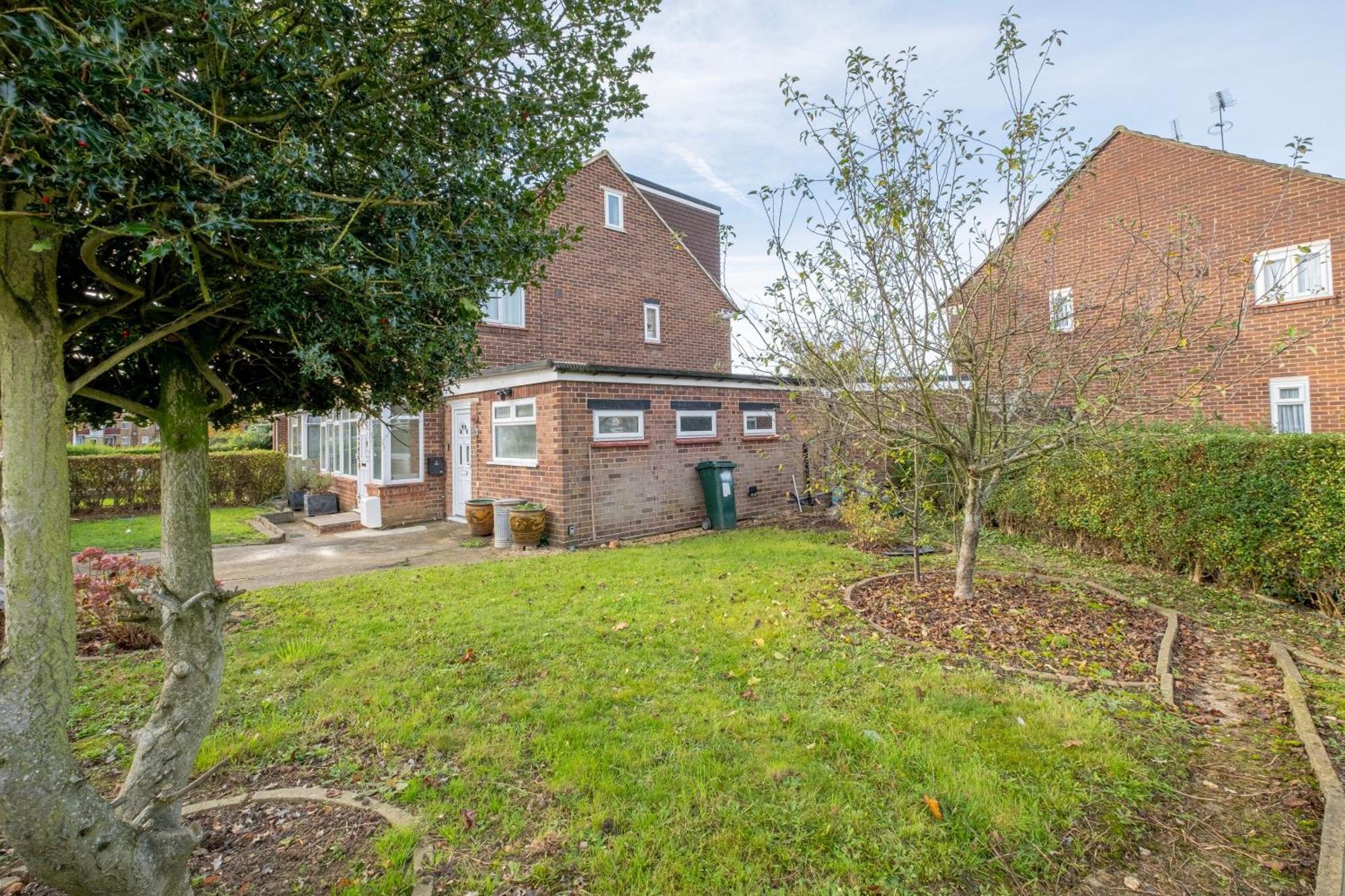 Kings House Apartment Hayes, West London Apt A Northolt  Exteriör bild